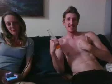 couple Live Cam Sex with jtrain07