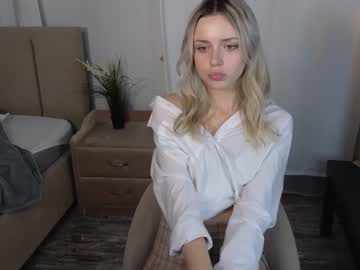 girl Live Cam Sex with b_e_a_u_t_y