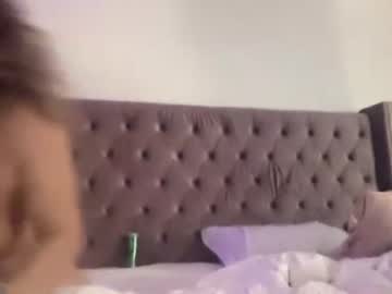 couple Live Cam Sex with newchases