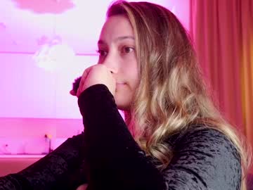 girl Live Cam Sex with aveksmr