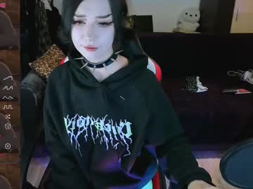 girl Live Cam Sex with broodmommyy3