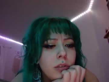 girl Live Cam Sex with kylakitsune