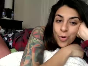 girl Live Cam Sex with temptressravenrogue