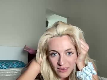 girl Live Cam Sex with malibubarbiex