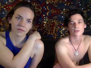 couple Live Cam Sex with sillybeanx3