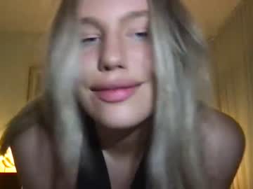 girl Live Cam Sex with alexishemsworth