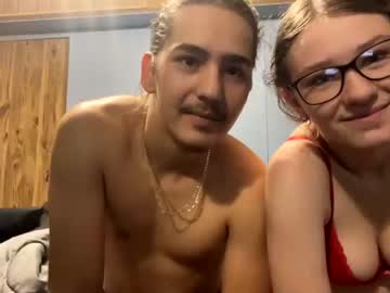 couple Live Cam Sex with ykwho145