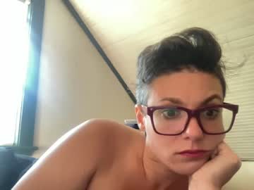 girl Live Cam Sex with damejane