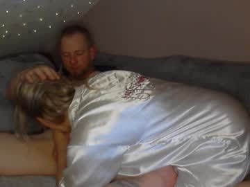 couple Live Cam Sex with crazycoupleinaction