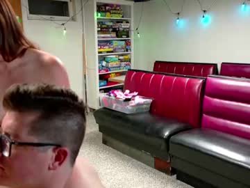 couple Live Cam Sex with cute_cassadee