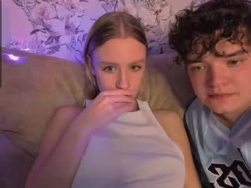 couple Live Cam Sex with leon_devol