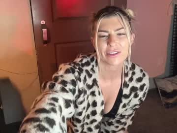 girl Live Cam Sex with chloecumz4u
