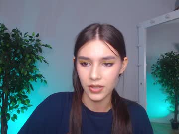 girl Live Cam Sex with li1lee_cherry