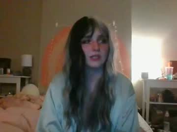 girl Live Cam Sex with lilmisspuppet