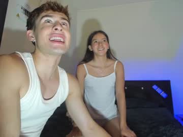 couple Live Cam Sex with sassysoulmates