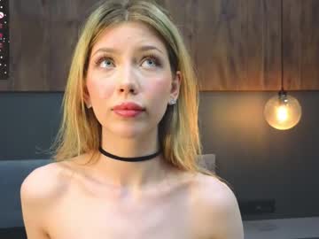 girl Live Cam Sex with rainauge