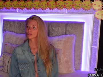 girl Live Cam Sex with miamilfs