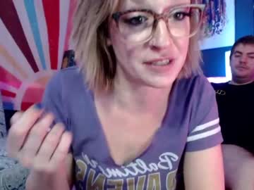 couple Live Cam Sex with kinkycooknbarmaid