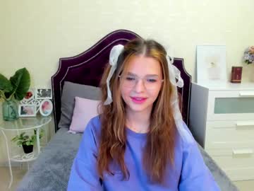 girl Live Cam Sex with valeriya_land