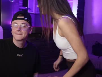 couple Live Cam Sex with zef143pox143