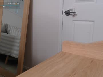 girl Live Cam Sex with sexyskyee_