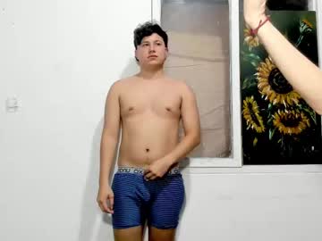 couple Live Cam Sex with little_rapunsel_