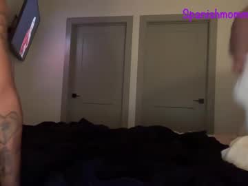 couple Live Cam Sex with spanishmommyy