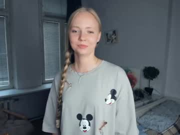 girl Live Cam Sex with rave_the_love