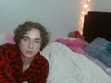 couple Live Cam Sex with angelinasnoww