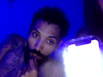 couple Live Cam Sex with croxfox