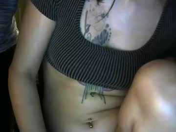 couple Live Cam Sex with themfmilf