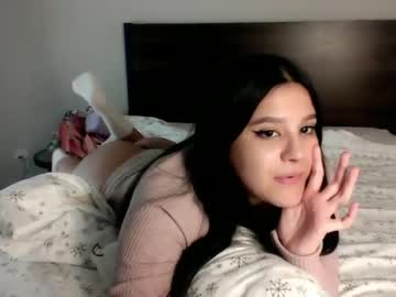 girl Live Cam Sex with ariristorm