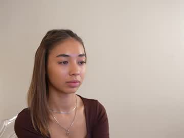 girl Live Cam Sex with y_a_s_m_i_n_a