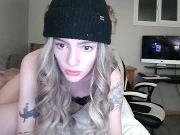 girl Live Cam Sex with pixelatedprincess