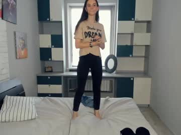 girl Live Cam Sex with intoursoui
