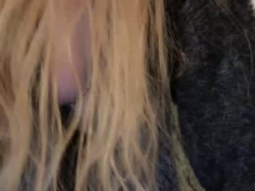 girl Live Cam Sex with strawberryjamx