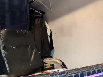 girl Live Cam Sex with akumalokun