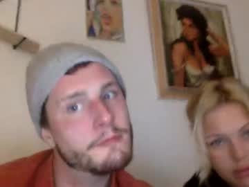 couple Live Cam Sex with hugeswedishviking