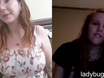 girl Live Cam Sex with venomous_trex