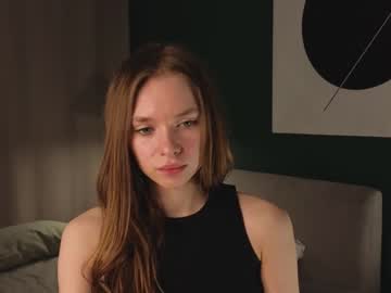 girl Live Cam Sex with elenegilbertson