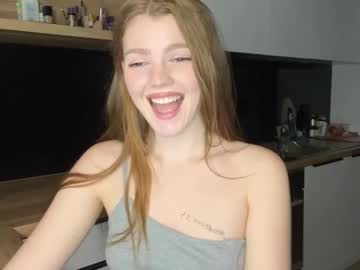 girl Live Cam Sex with kristalwynn