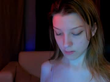 couple Live Cam Sex with evelina_meow