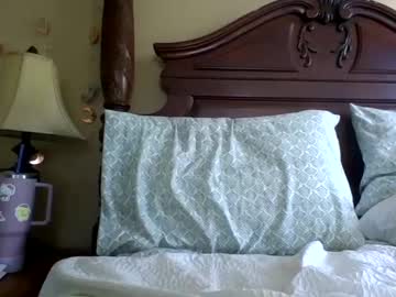 girl Live Cam Sex with pretty_littletoy
