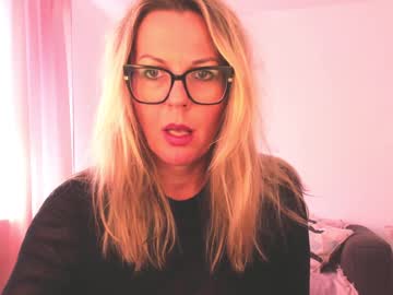 girl Live Cam Sex with esmimilf