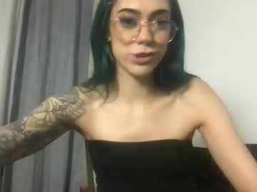 girl Live Cam Sex with mercedes_111