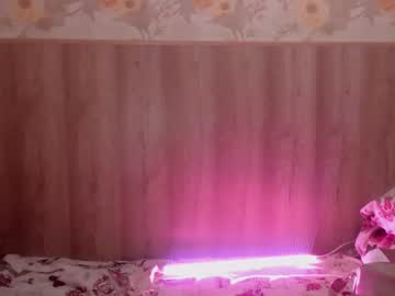 girl Live Cam Sex with littlemonstriks