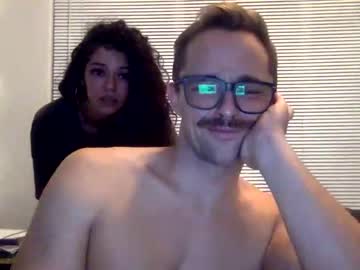 couple Live Cam Sex with hobbescire