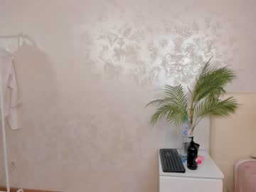 girl Live Cam Sex with christinastone