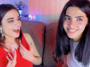 couple Live Cam Sex with lucyviola