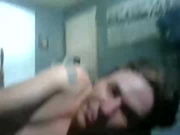 couple Live Cam Sex with theskeetseekers69